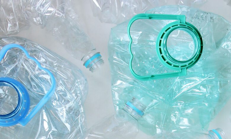 Aditivos enzimáticos que descomponen el plástico y mejoran el reciclaje