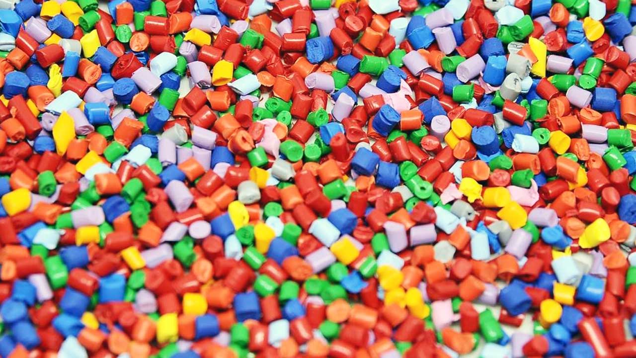 Mercado de resinas plásticas superará los 1086,71 mmd en 2030
