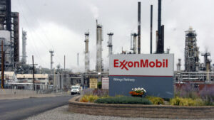 ExxonMobil construirá una planta de reciclaje de plásticos a escala industrial