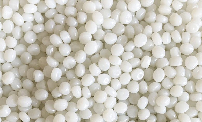 Precios del HDPE natural rompen su larga tendencia al alza