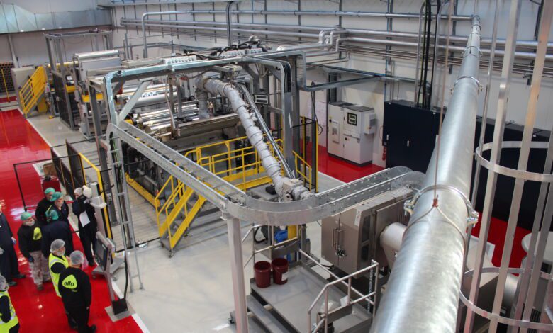 EREMA y AMUT convierten botellas de PET en envases de r-PET de grado alimentario