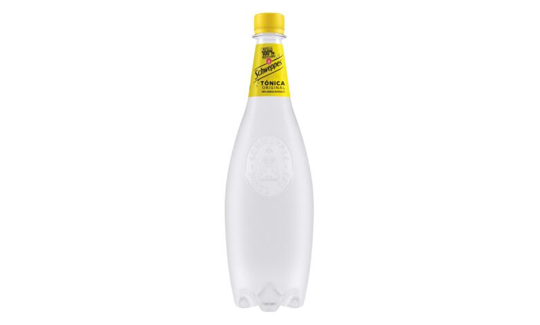 Las botellas de Schweppes ahora son hechas con 100% PET reciclado