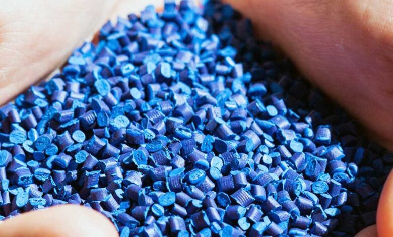 Los plásticos cero neto serán posibles en 2050: Bloomberg