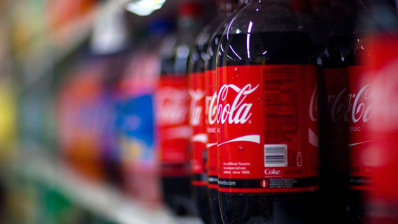 Coca-Cola usará carbono capturado para desarrollar envases de plástico